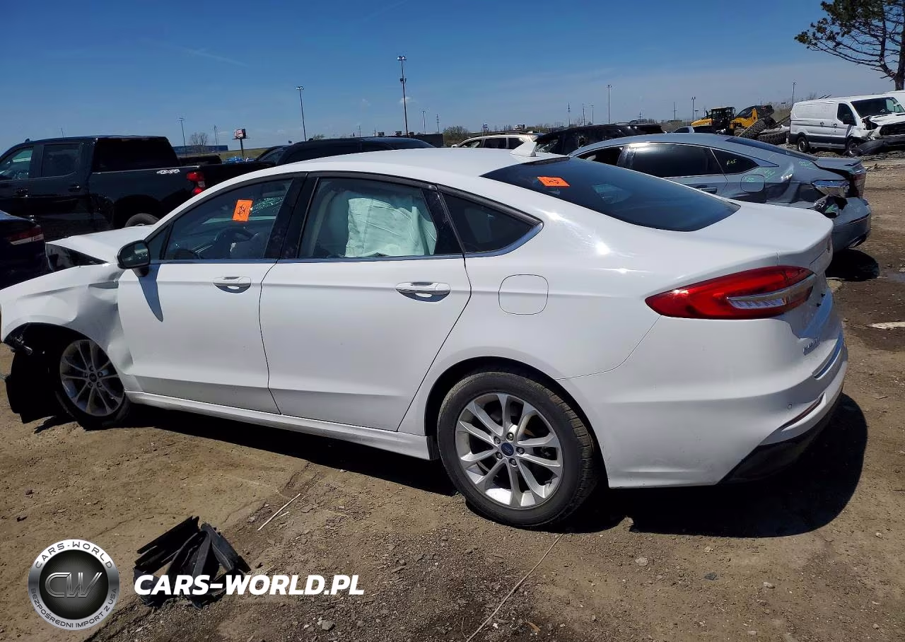 2020 Ford Fusion Se VIN:3FA6P0HD9LR120032 - 2