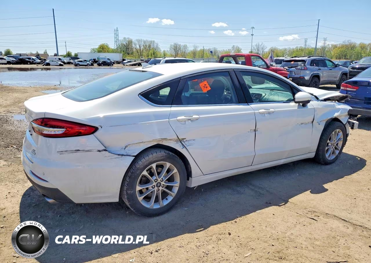 2020 Ford Fusion Se VIN:3FA6P0HD9LR120032 - 3