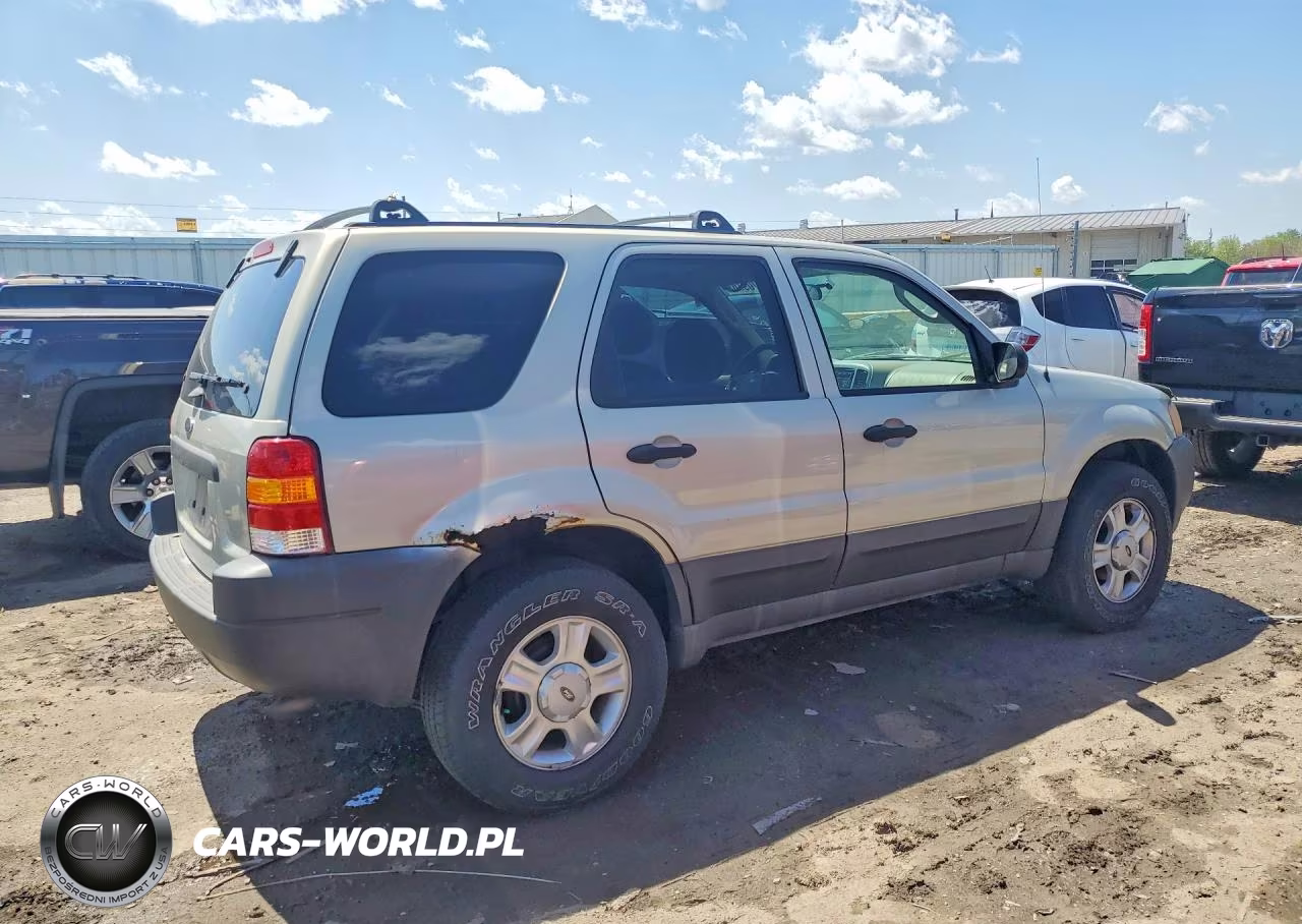 2003 Ford Escape VIN:1FMYU03123KC05707 - 3