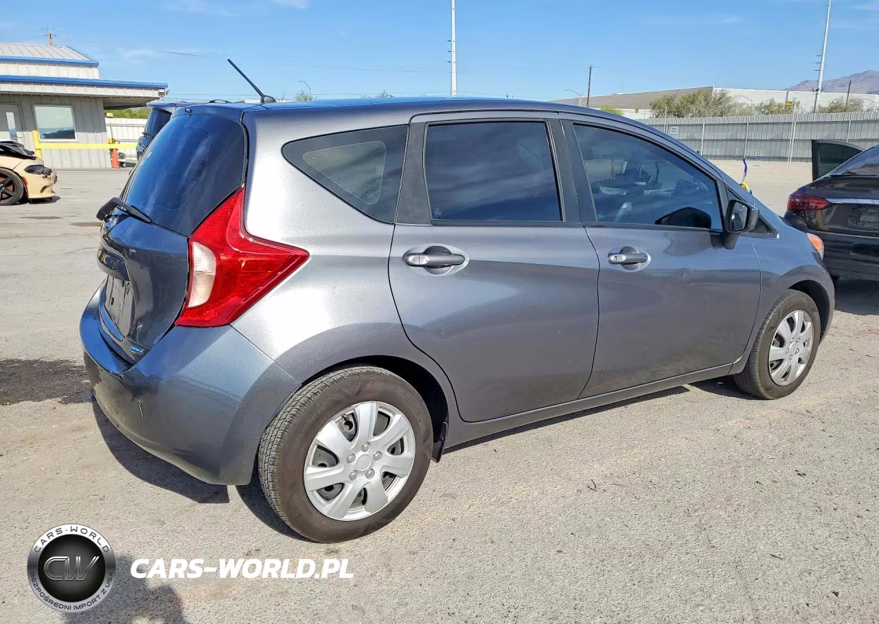 2016 Nissan Versa Note S Plus VIN:3N1CE2CP2GL397746 - 3