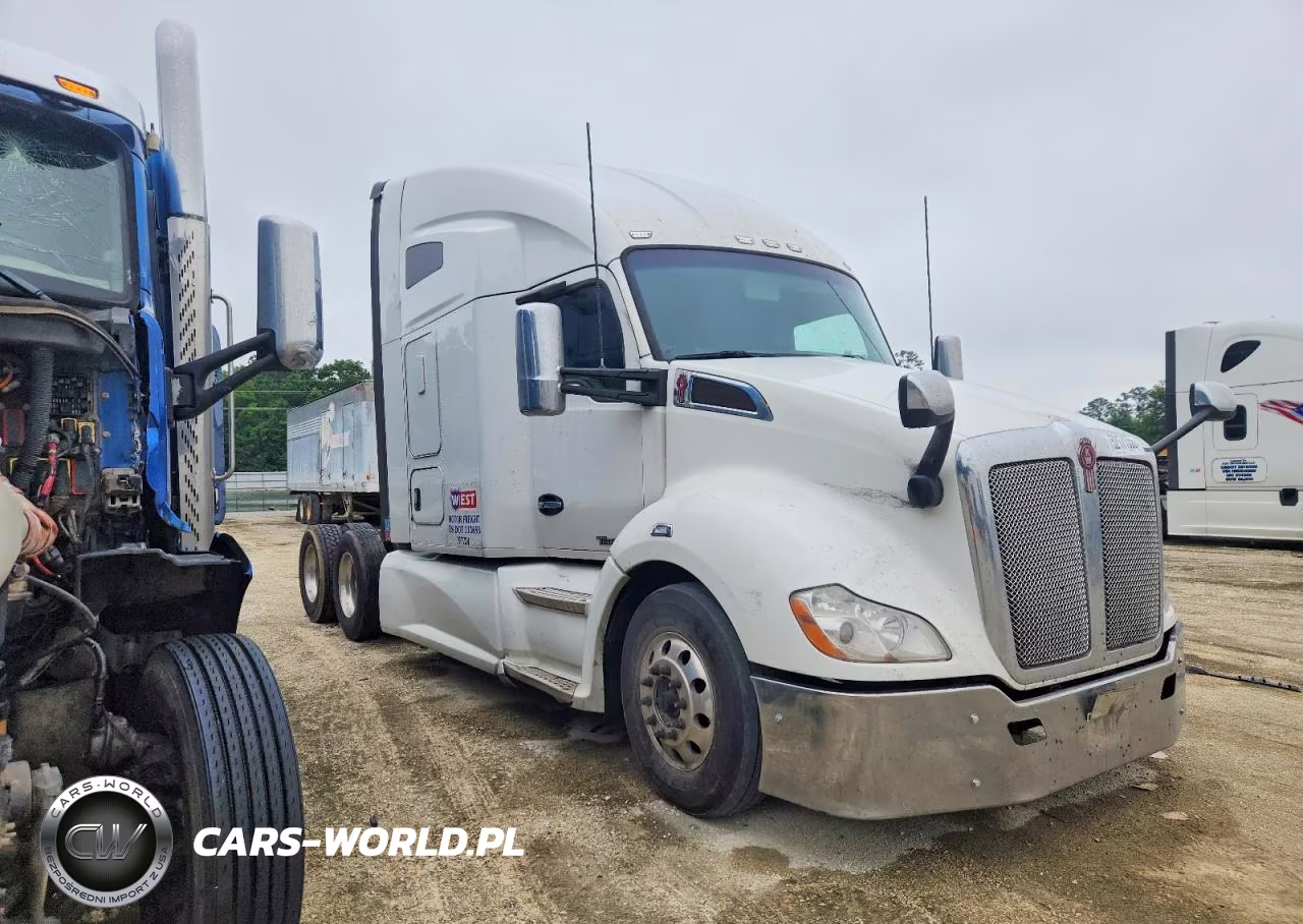 2020 Kenworth T680 Semi Truck