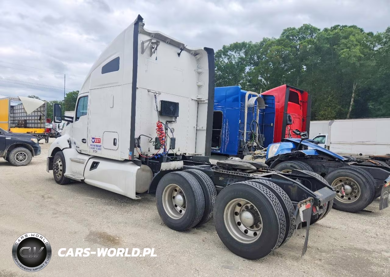 2020 Kenworth T680 Semi Truck VIN:1XKYDP9X6LJ311144 - 3