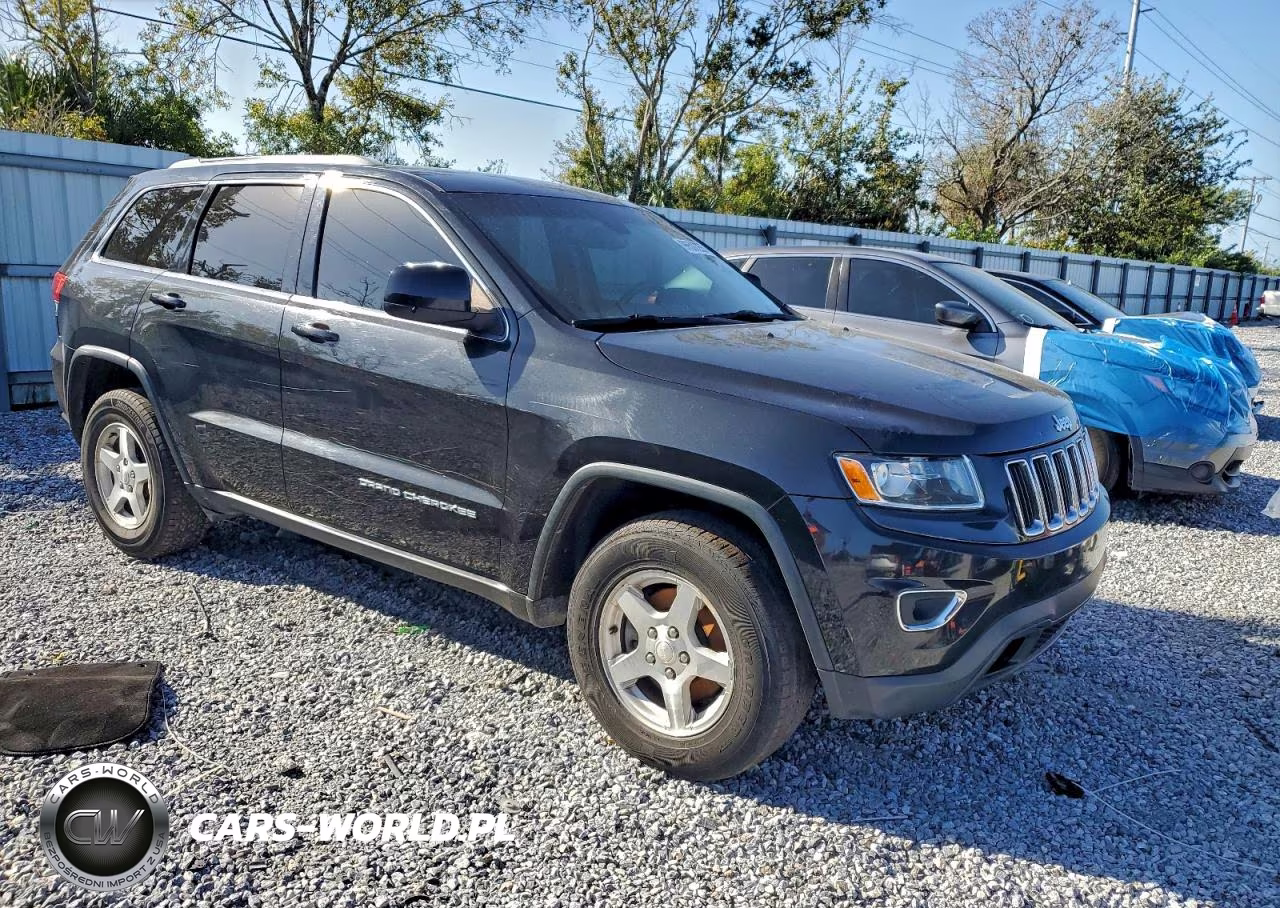 2015 Jeep Grand Cherokee Laredo VIN:1C4RJFAG1FC871175 - 4