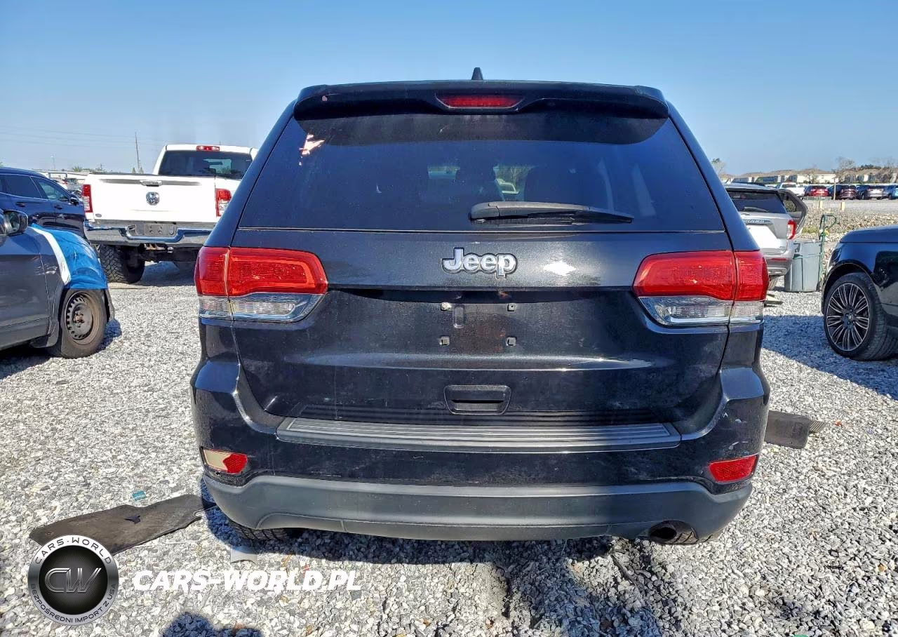 2015 Jeep Grand Cherokee Laredo VIN:1C4RJFAG1FC871175 - 6