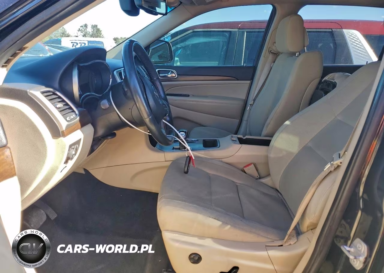 2015 Jeep Grand Cherokee Laredo VIN:1C4RJFAG1FC871175 - 7