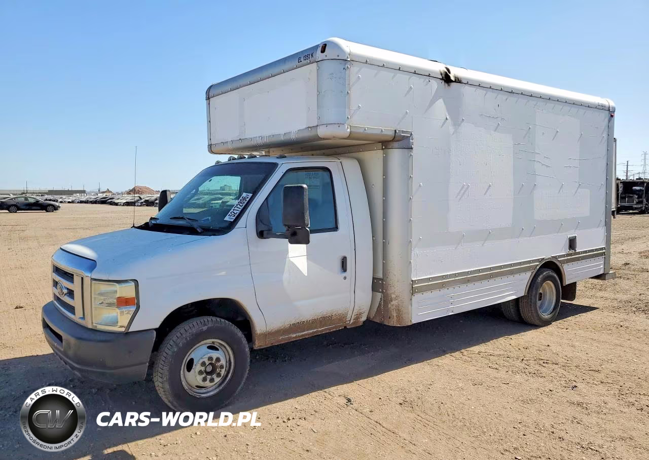 2011 Ford E450 Box Truck