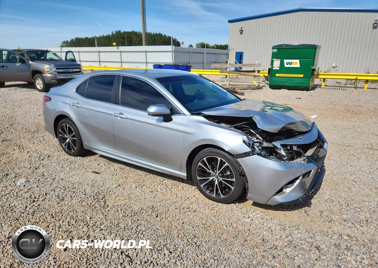 2018 Toyota Camry Se VIN:JTNB11HK9J3021314 - 4