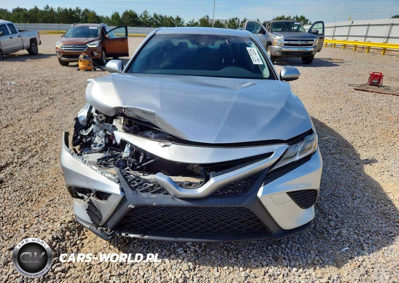 2018 Toyota Camry Se VIN:JTNB11HK9J3021314 - 5