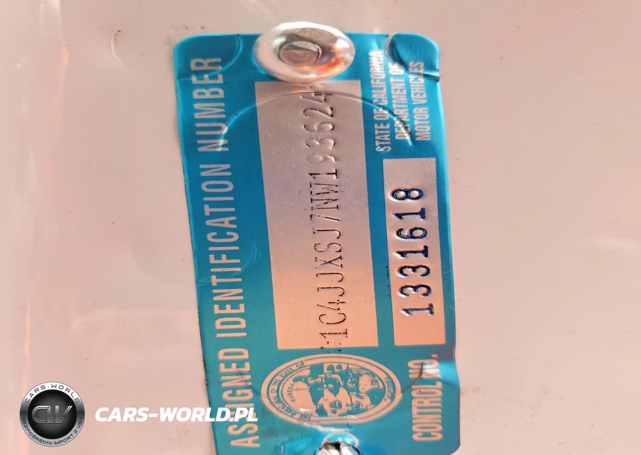 2022 Jeep Wrangler Unlimited Rubicon 392 VIN:1C4JJXSJ7NW193624 - 12