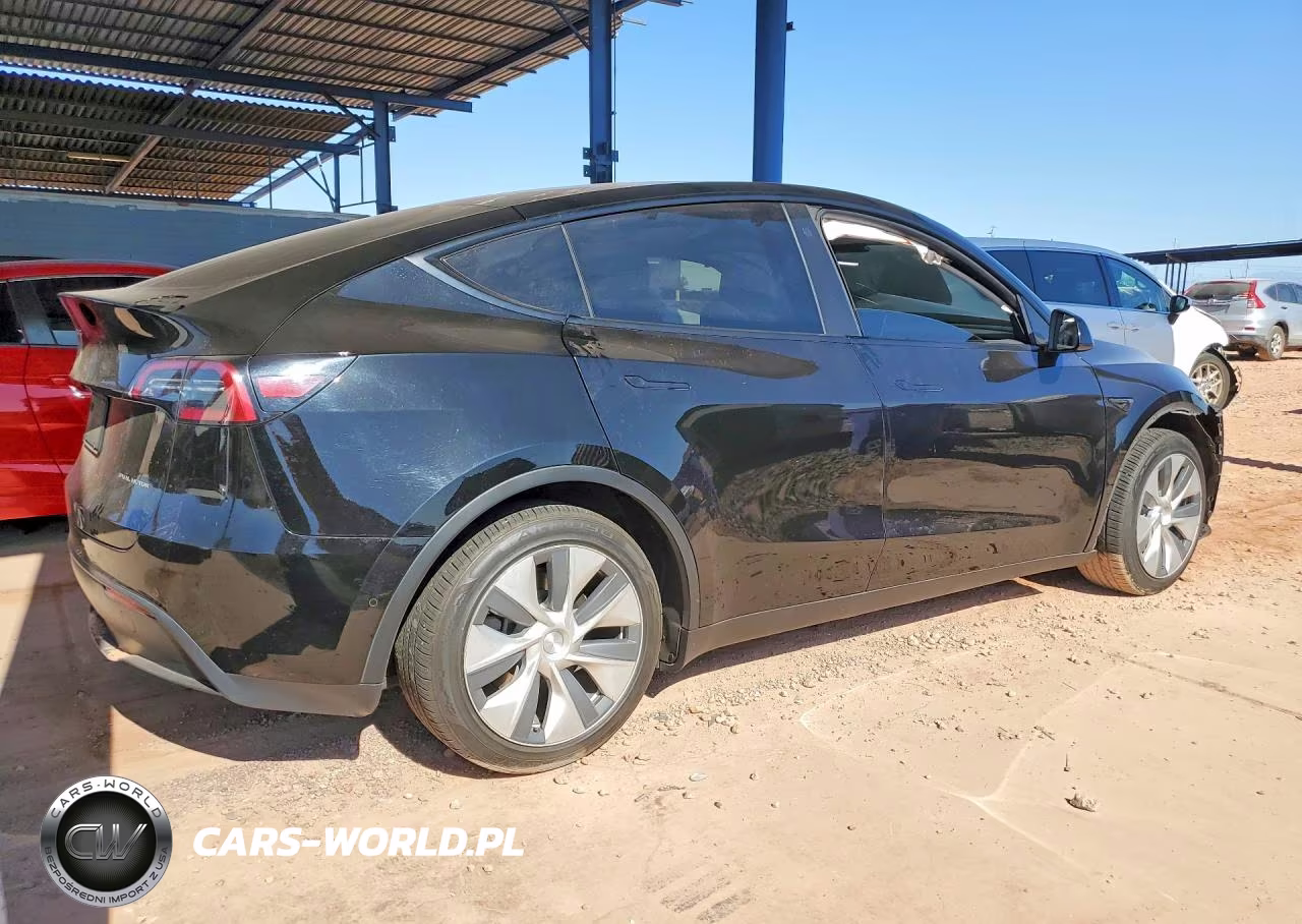 2021 Tesla Model Y VIN:5YJYGDEE5MF297476 - 3