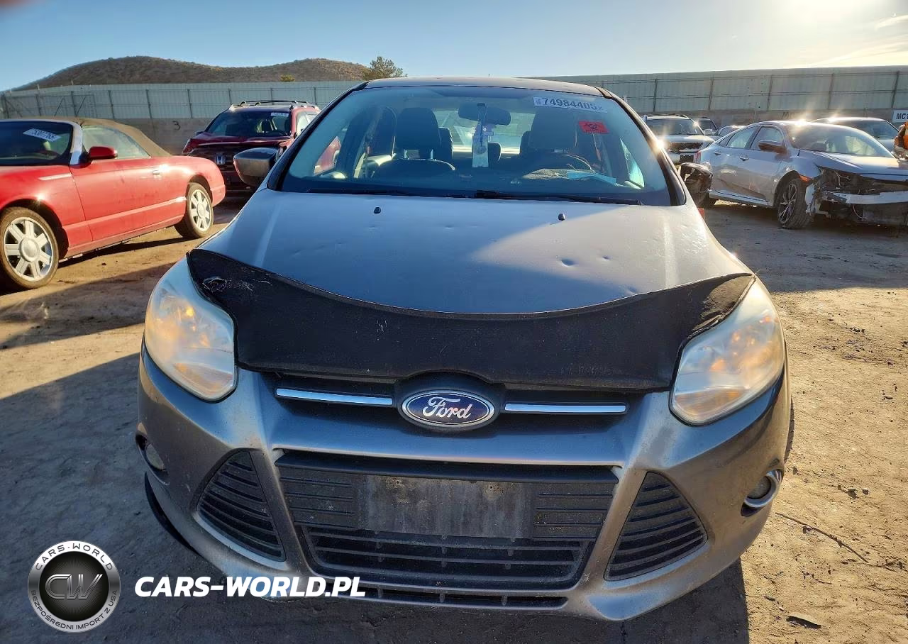 2012 Ford Focus Se VIN:1FAHP3F23CL470170 - 5