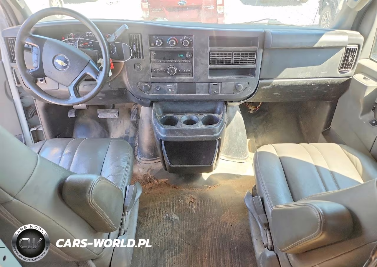 2016 Chevrolet Express G2500 VIN:1GCWGAFF2G1252862 - 8