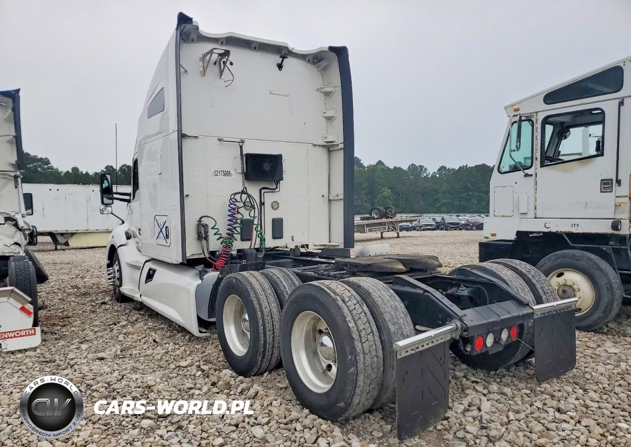 2020 Kenworth T680 Semi Truck VIN:1XKYDP9X4LJ311157 - 3