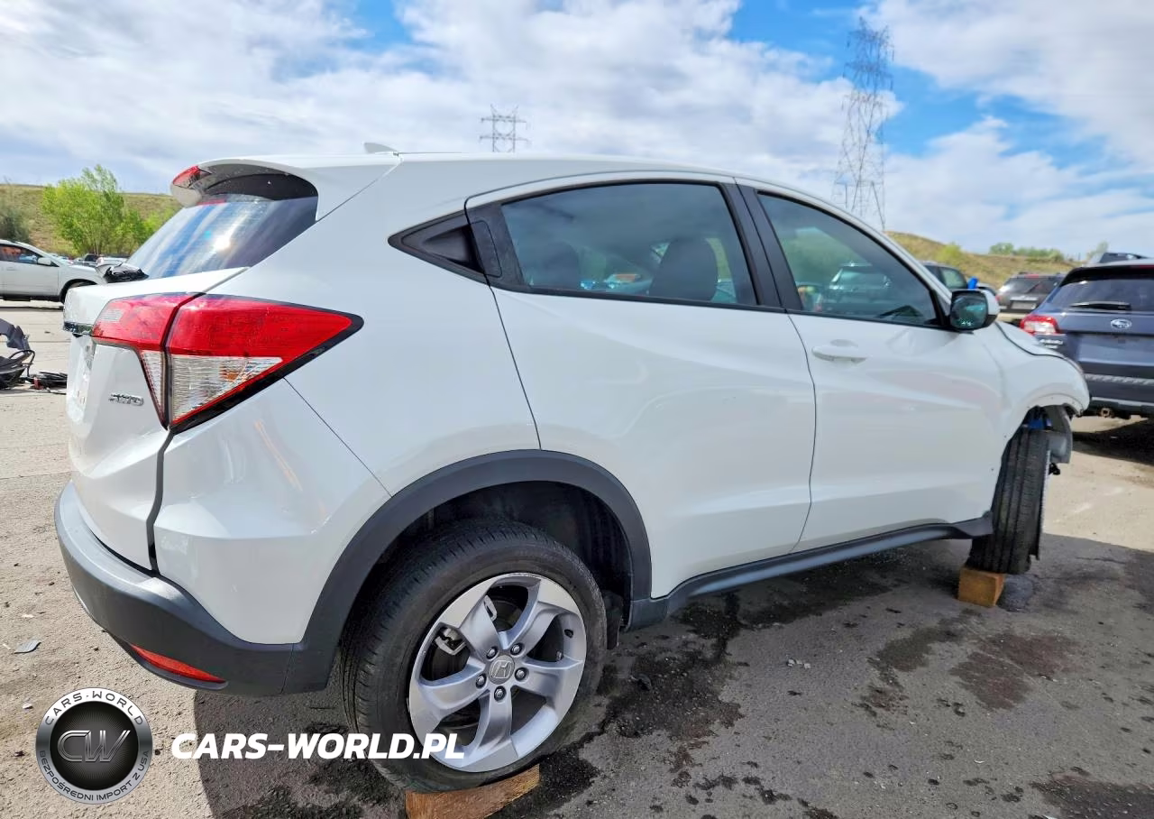 2022 Honda Hr-V Lx VIN:3CZRU6H31NM732827 - 3