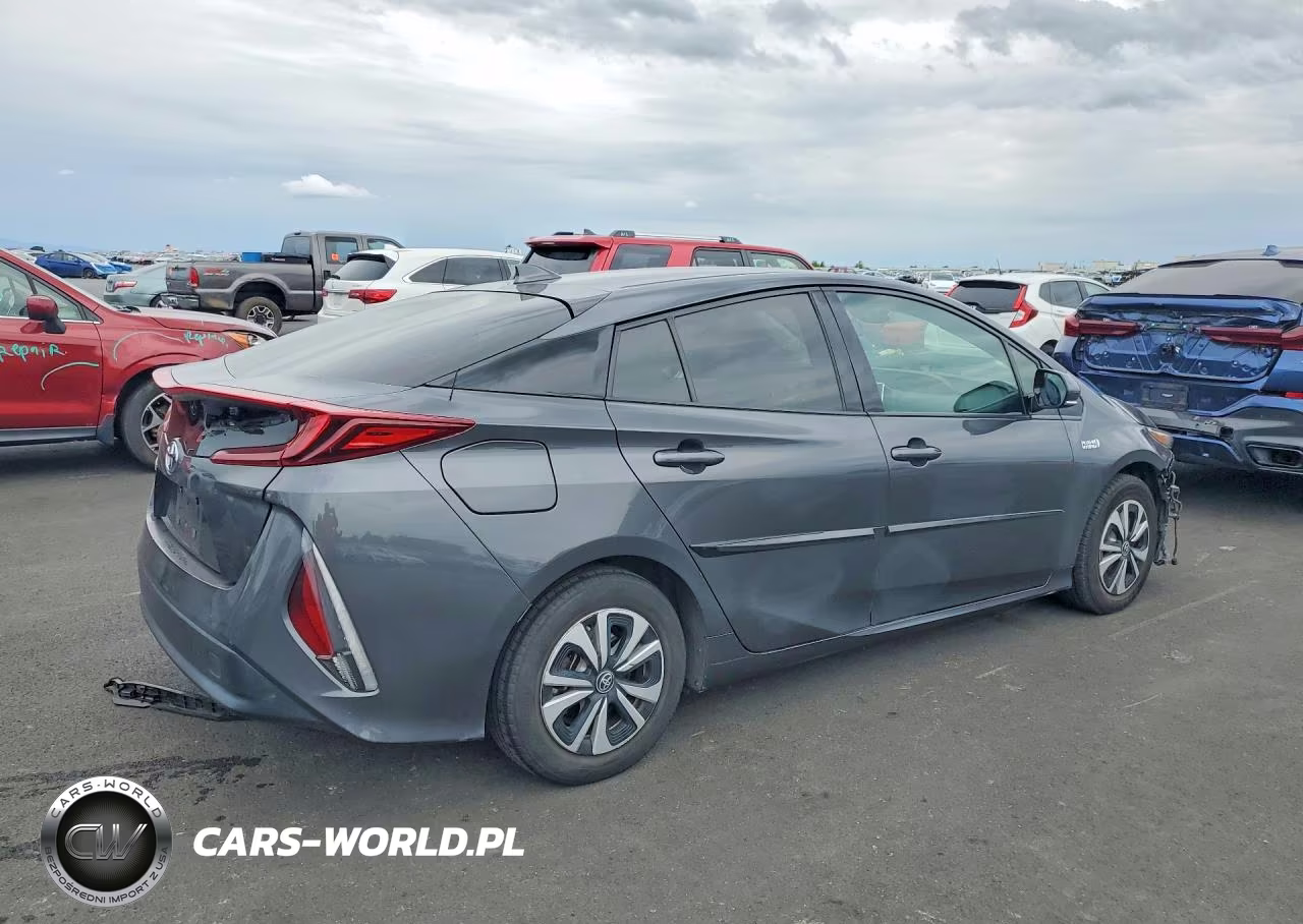 2017 Toyota Prius Prime Premium VIN:JTDKARFP2H3028780 - 3