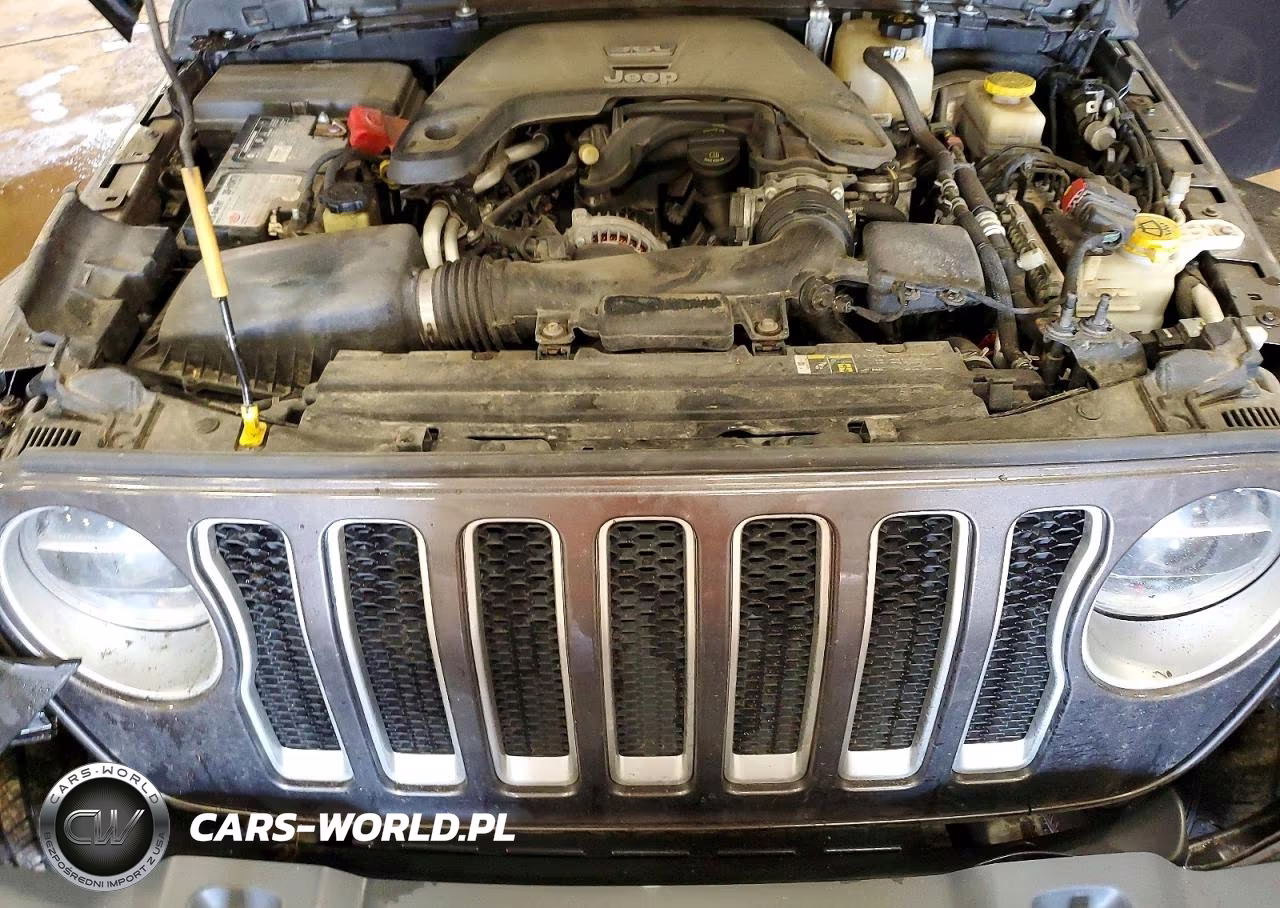 2018 Jeep Wrangler Unlimited Sahara VIN:1C4HJXEG6JW154905 - 12