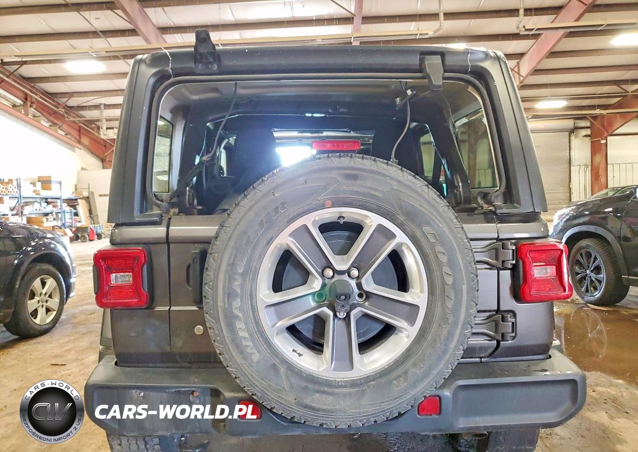 2018 Jeep Wrangler Unlimited Sahara VIN:1C4HJXEG6JW154905 - 6
