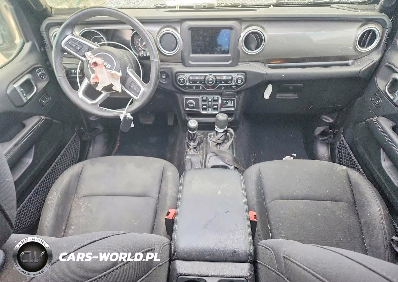 2018 Jeep Wrangler Unlimited Sahara VIN:1C4HJXEG6JW154905 - 8