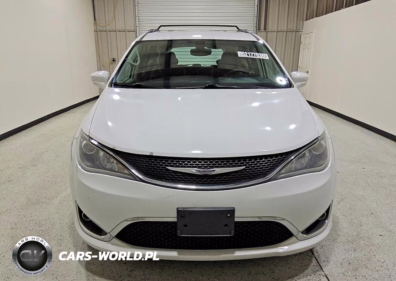 2019 Chrysler Pacifica Touring L VIN:2C4RC1BG1KR624980 - 5