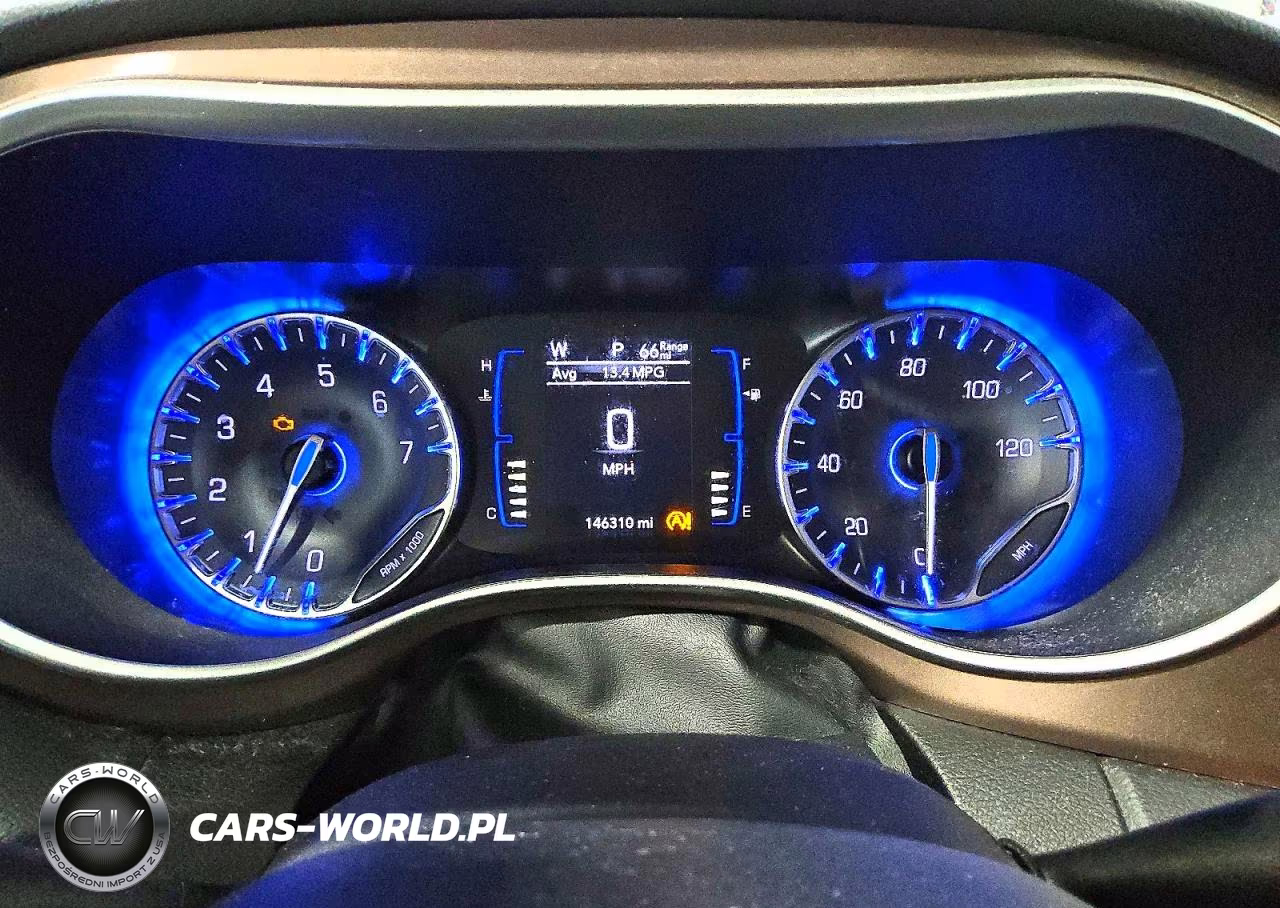 2019 Chrysler Pacifica Touring L VIN:2C4RC1BG1KR624980 - 9