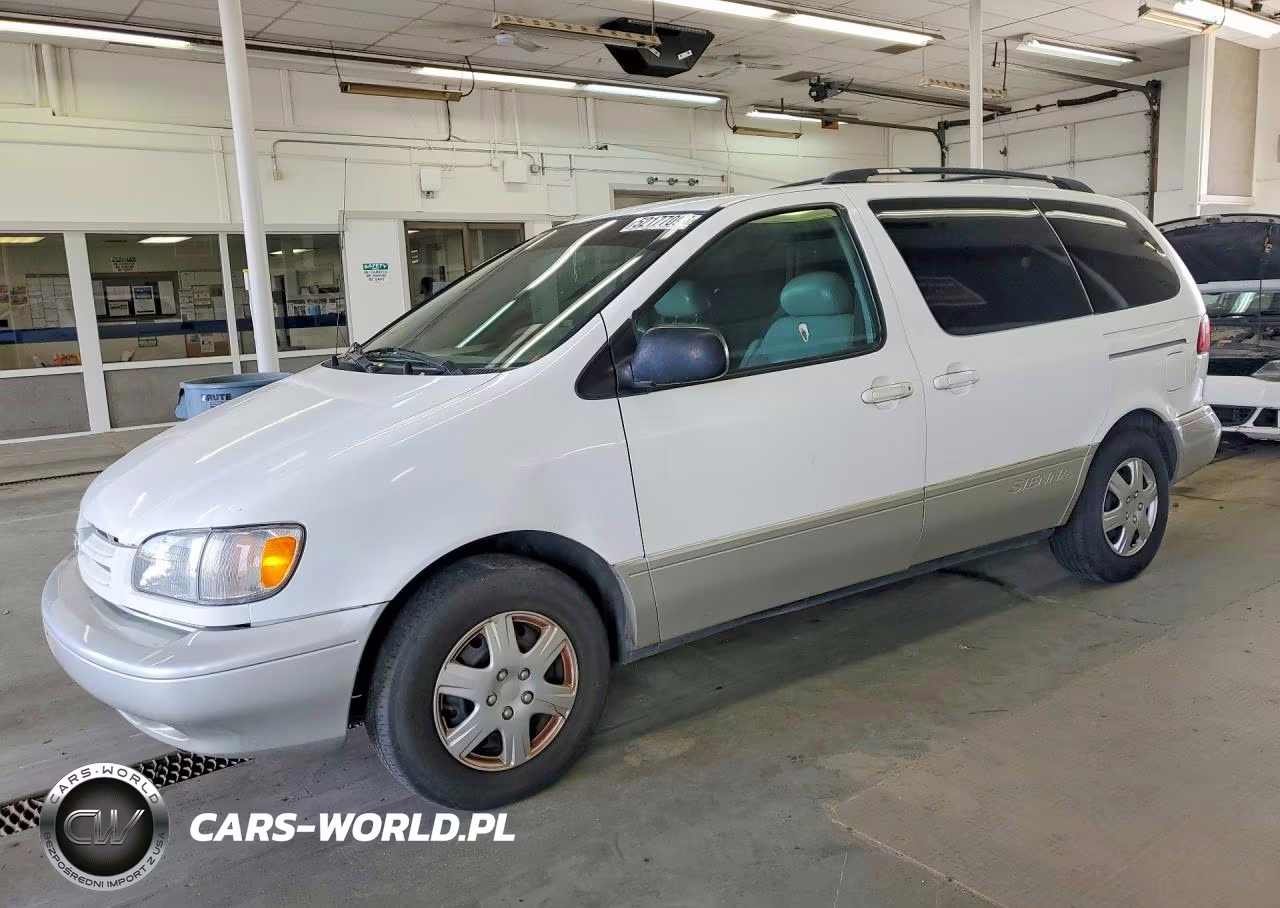 1999 Toyota Sienna Xle