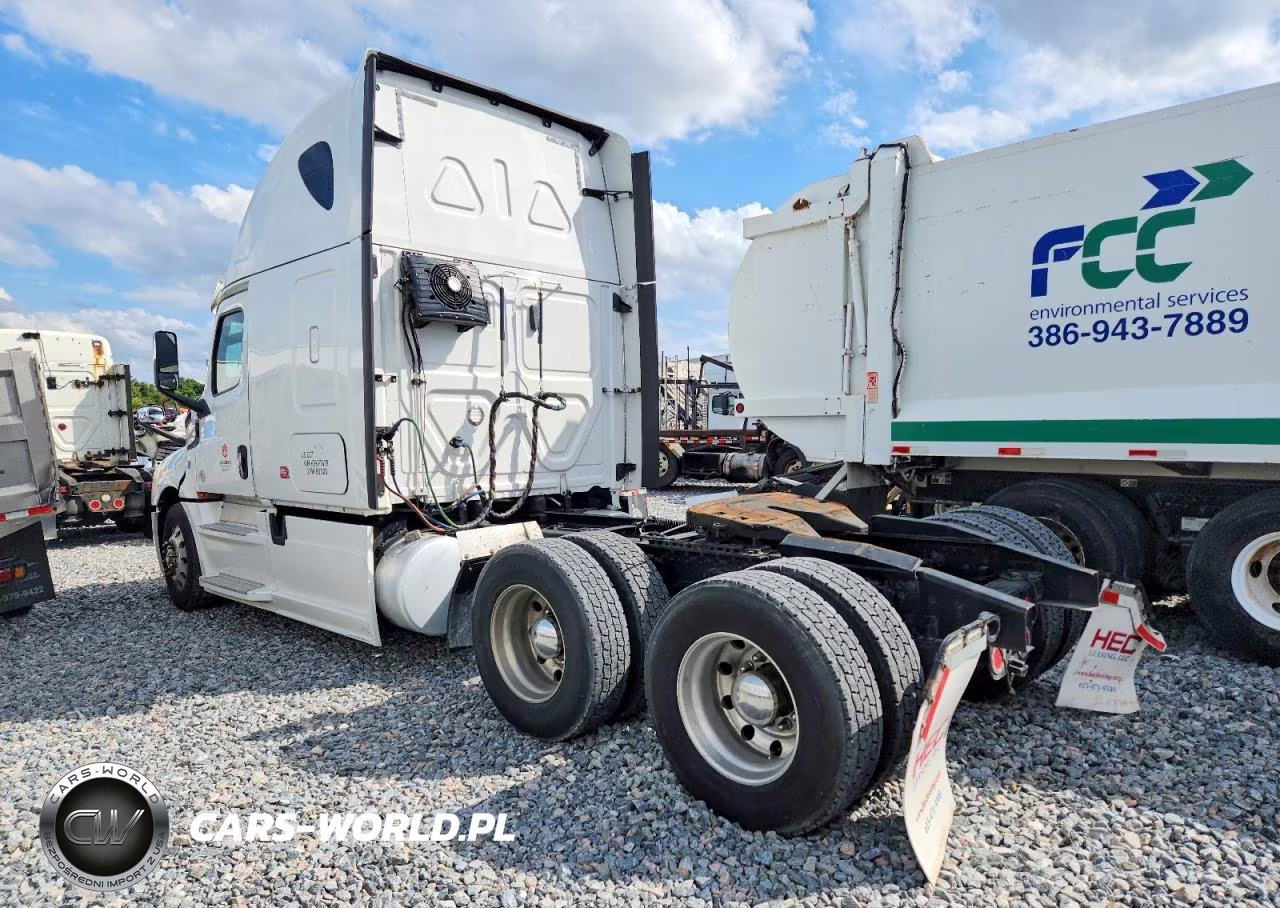 2019 Freightliner Cascadia 126 Semi Truck VIN:3AKJHHDV0KSKF7638 - 3