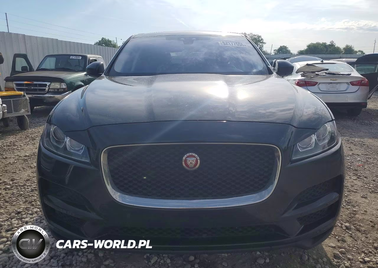 2018 Jaguar F-Pace Premium VIN:SADCJ2FN4JA276383 - 5
