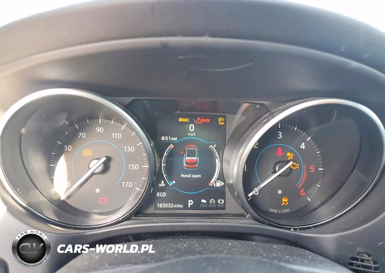 2018 Jaguar F-Pace Premium VIN:SADCJ2FN4JA276383 - 9
