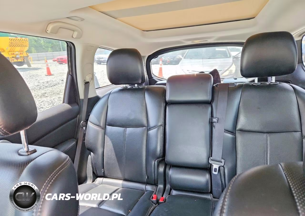 2017 Nissan Pathfinder Platinum VIN:5N1DR2MM2HC676598 - 10