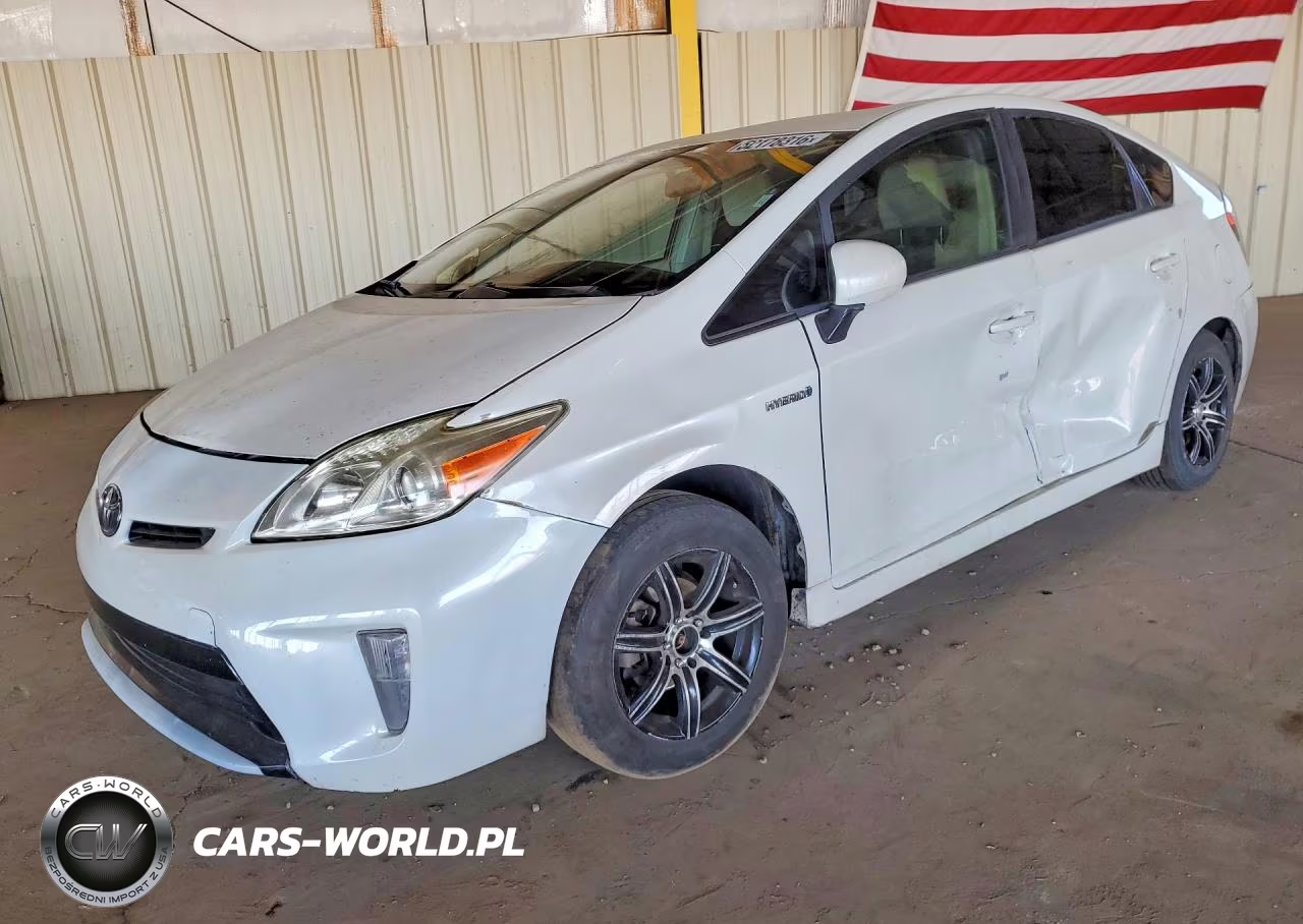 2013 Toyota Prius Three