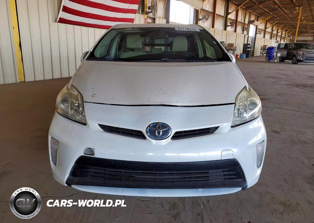 2013 Toyota Prius Three VIN:JTDKN3DU9D5571374 - 5