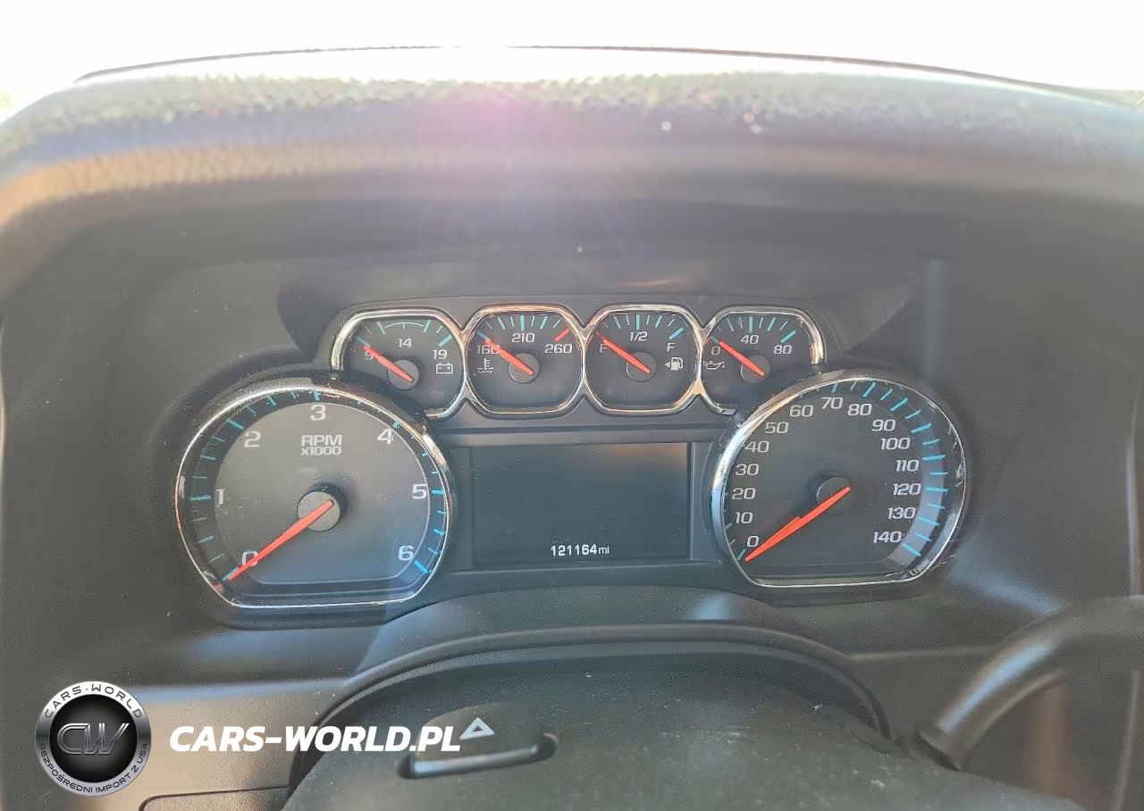 2018 Chevrolet Suburban K1500 Lt VIN:1GNSKHKCXJR127092 - 9