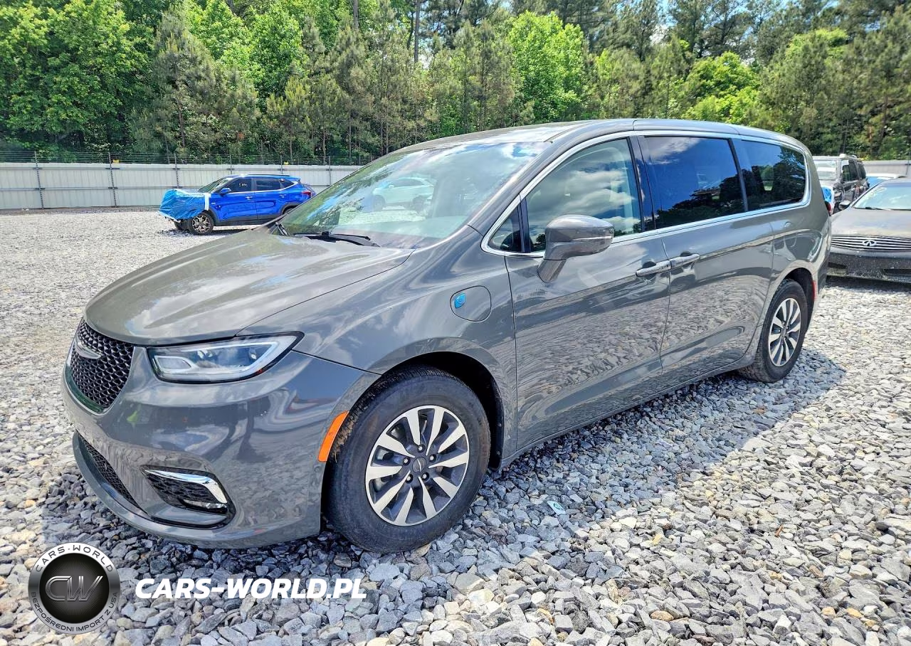 2022 Chrysler Pacifica Hybrid Touring L