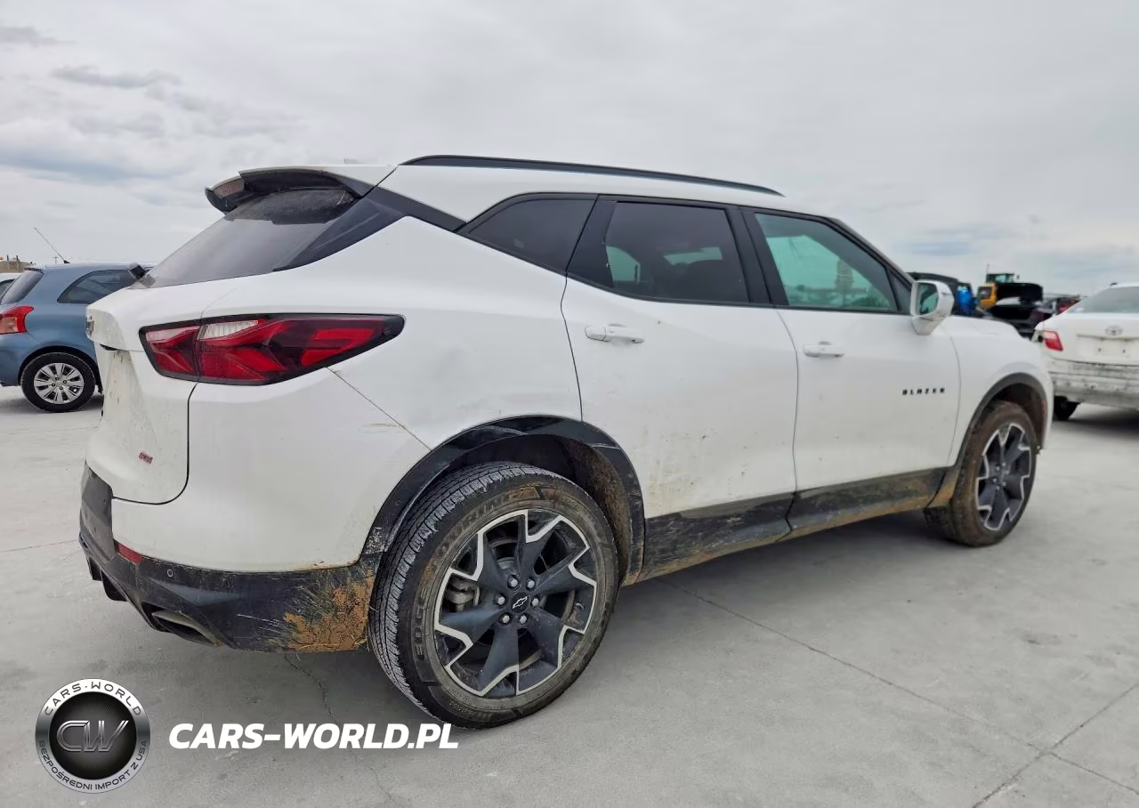 2019 Chevrolet Blazer Rs VIN:3GNKBERS5KS606594 - 3