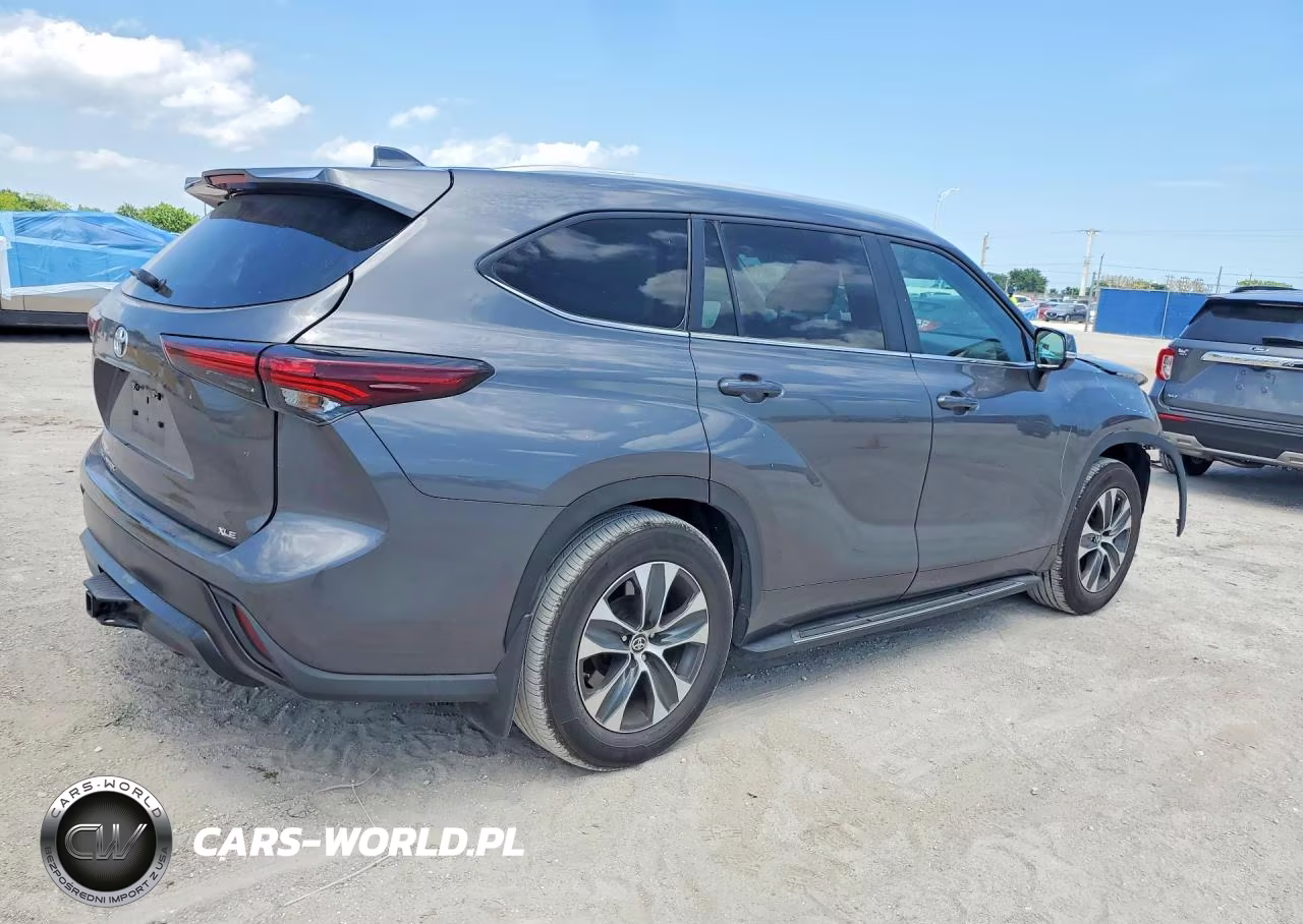 2024 Toyota Highlander Xle VIN:5TDKDRAH9RS548658 - 3