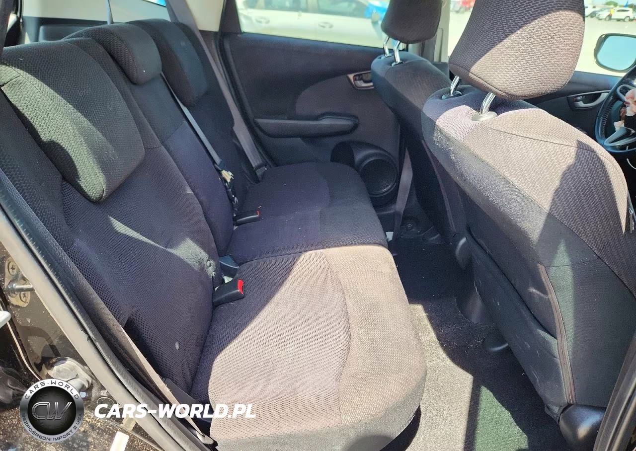 2013 Honda Fit Sport VIN:JHMGE8H54DC060638 - 10
