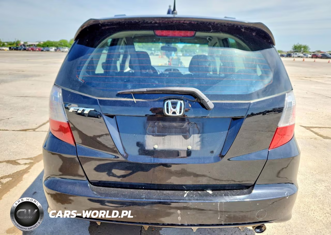 2013 Honda Fit Sport VIN:JHMGE8H54DC060638 - 6