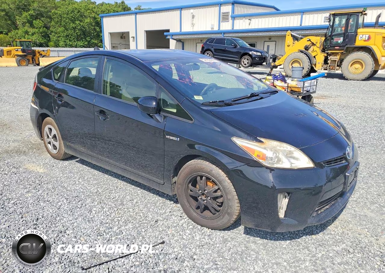2015 Toyota Prius One VIN:JTDKN3DU5F1910061 - 4