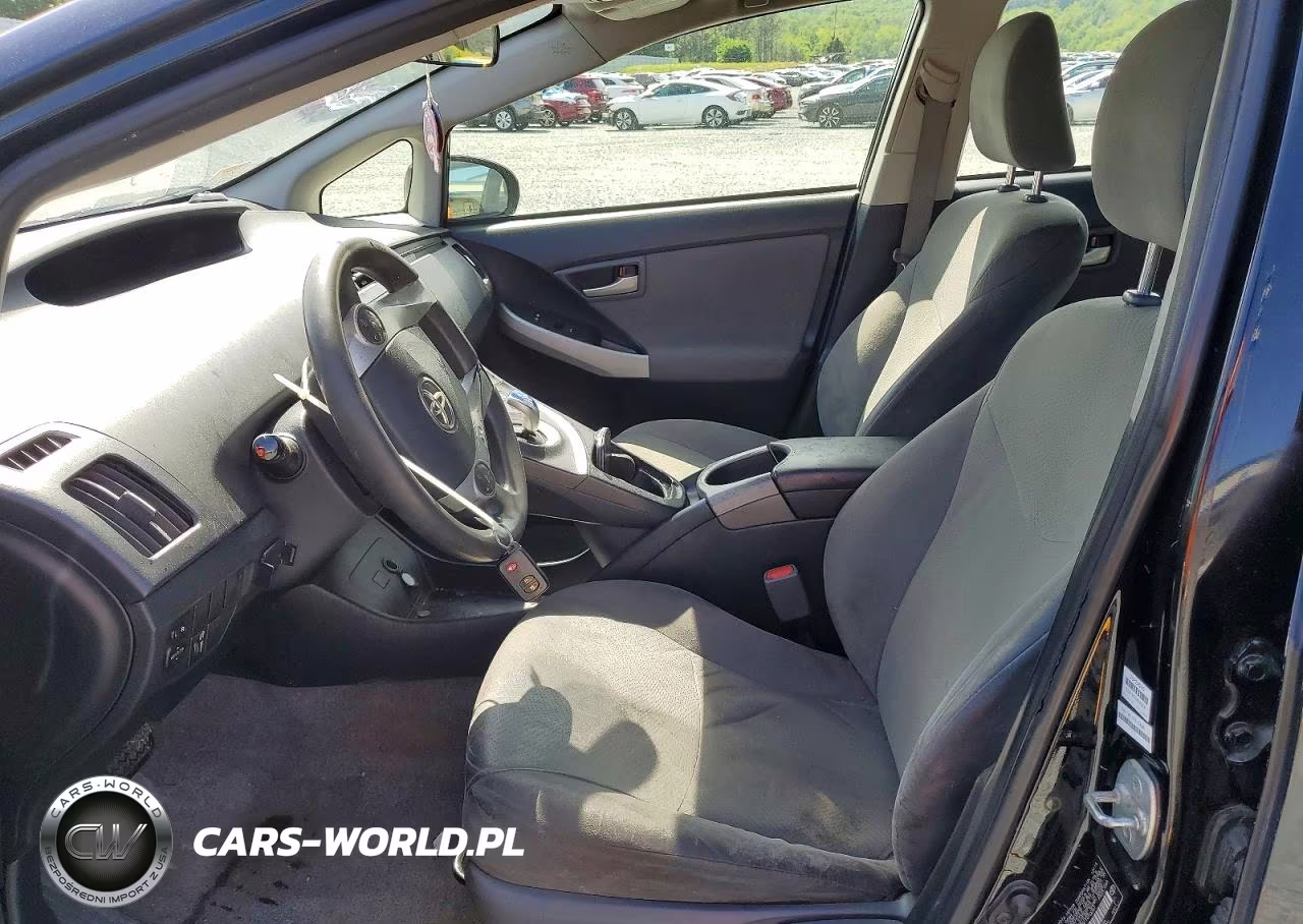2015 Toyota Prius One VIN:JTDKN3DU5F1910061 - 7