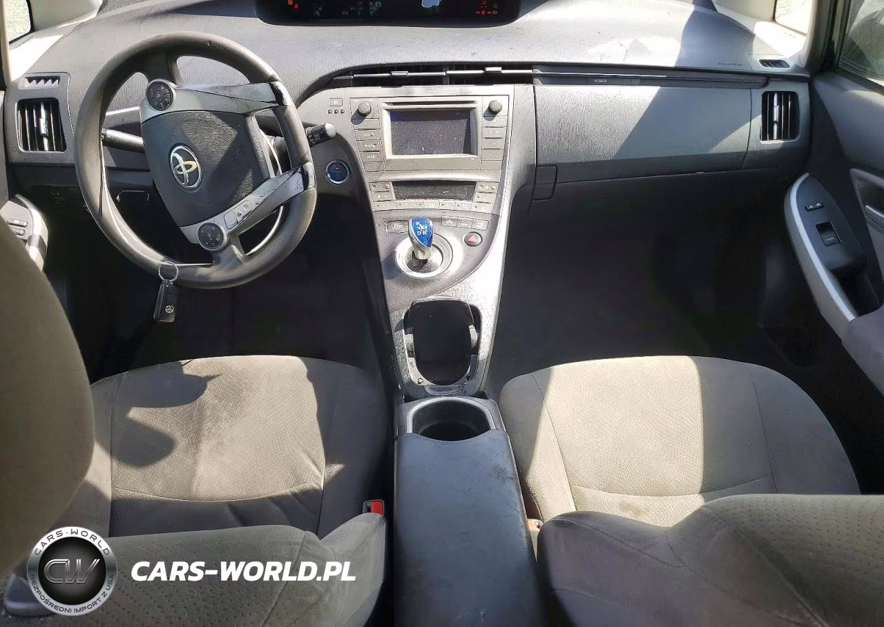 2015 Toyota Prius One VIN:JTDKN3DU5F1910061 - 8