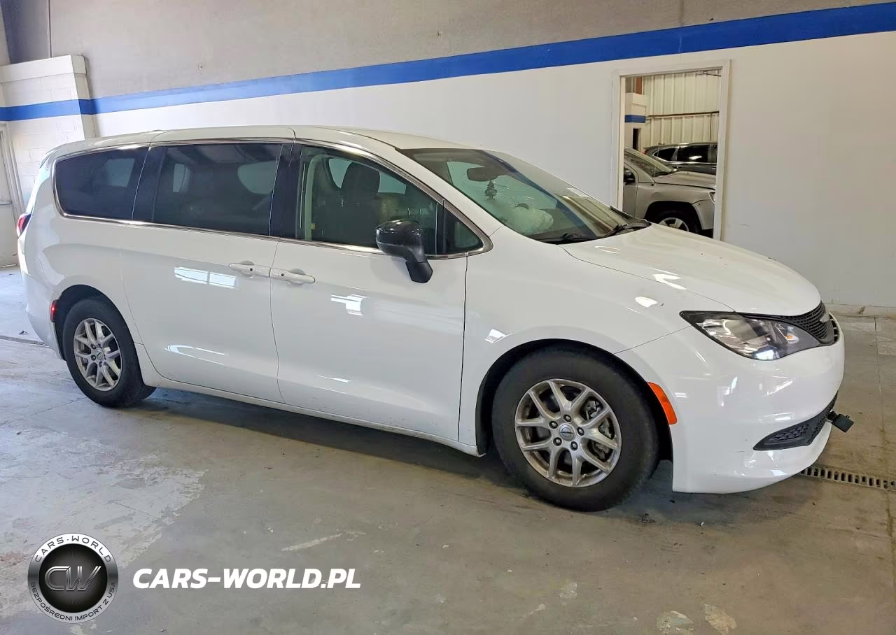 2024 Chrysler Voyager Lx VIN:2C4RC1CG6RR200493 - 4