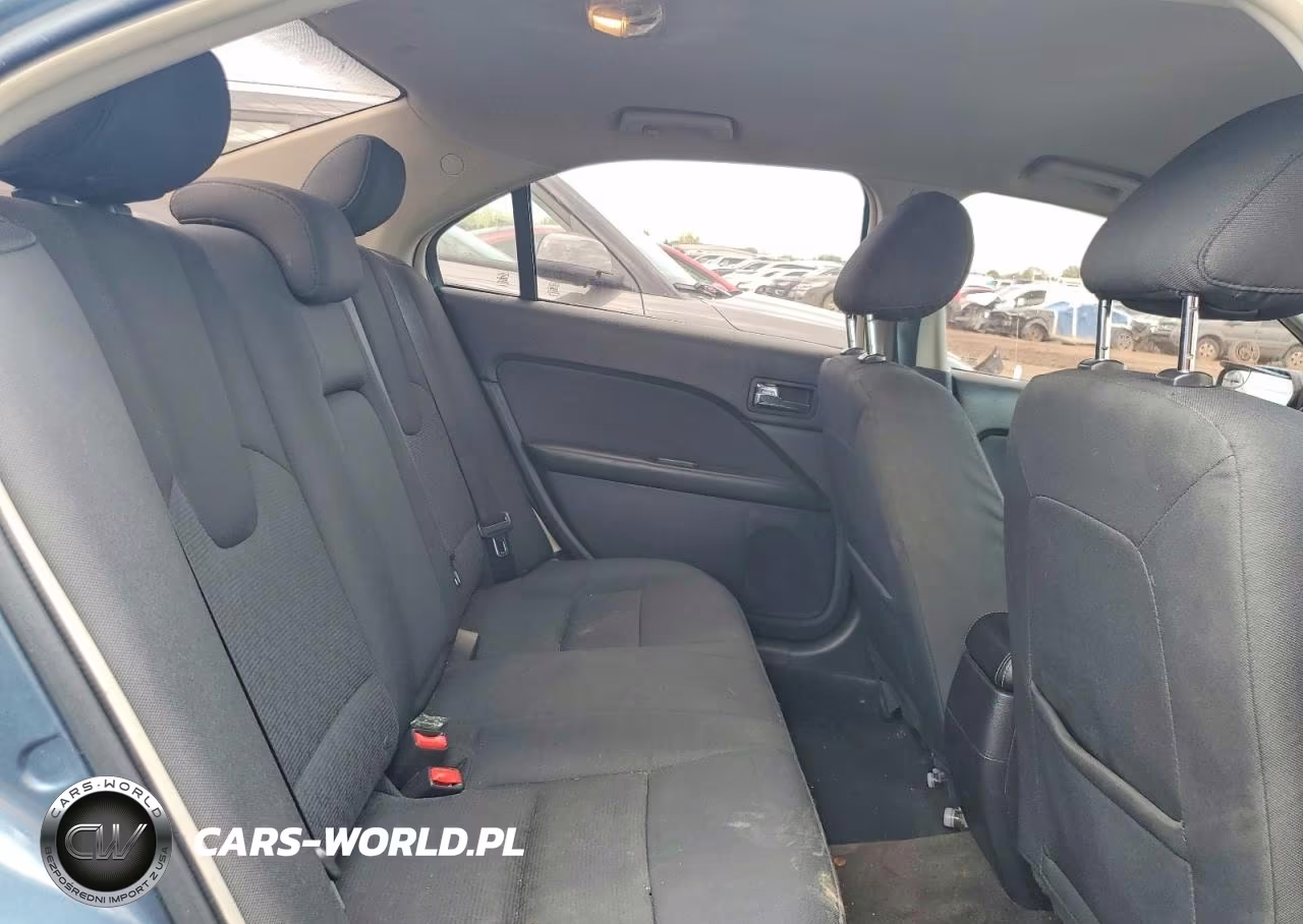 2012 Ford Fusion VIN:3FAHP0HA9CR116089 - 10