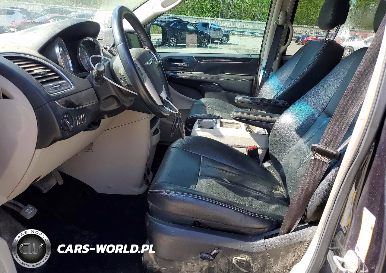 2014 Chrysler Town & Country Touring VIN:2C4RC1BG9ER232303 - 7