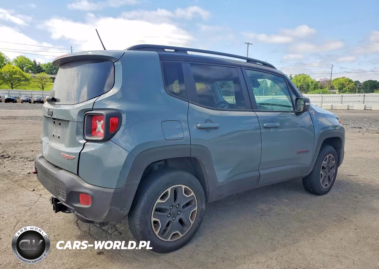 2017 Jeep Renegade Trailhawk VIN:ZACCJBCB1HPF12519 - 3