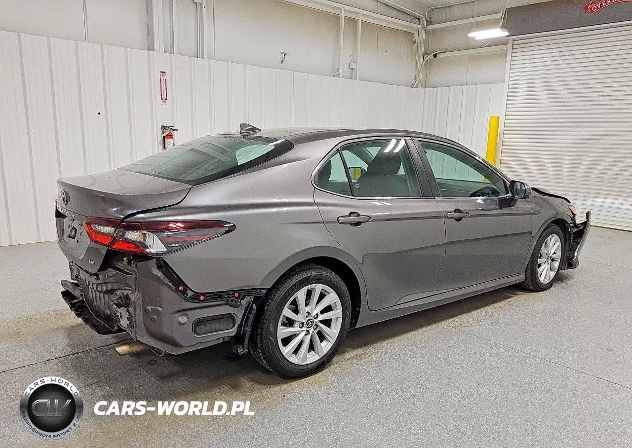 2021 Toyota Camry Le VIN:4T1C11AK3MU602725 - 3