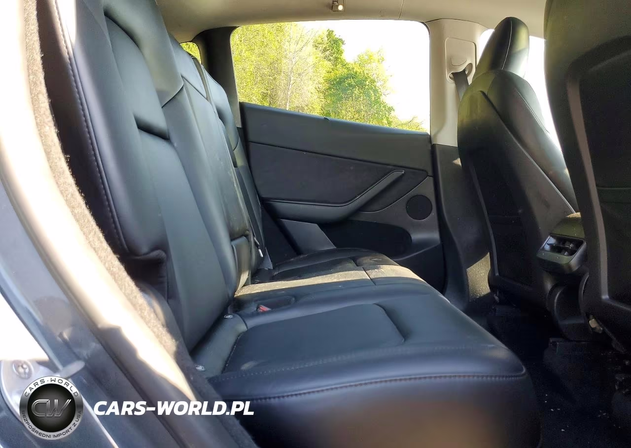 2022 Tesla Model Y VIN:7SAYGDEE3NA013523 - 10