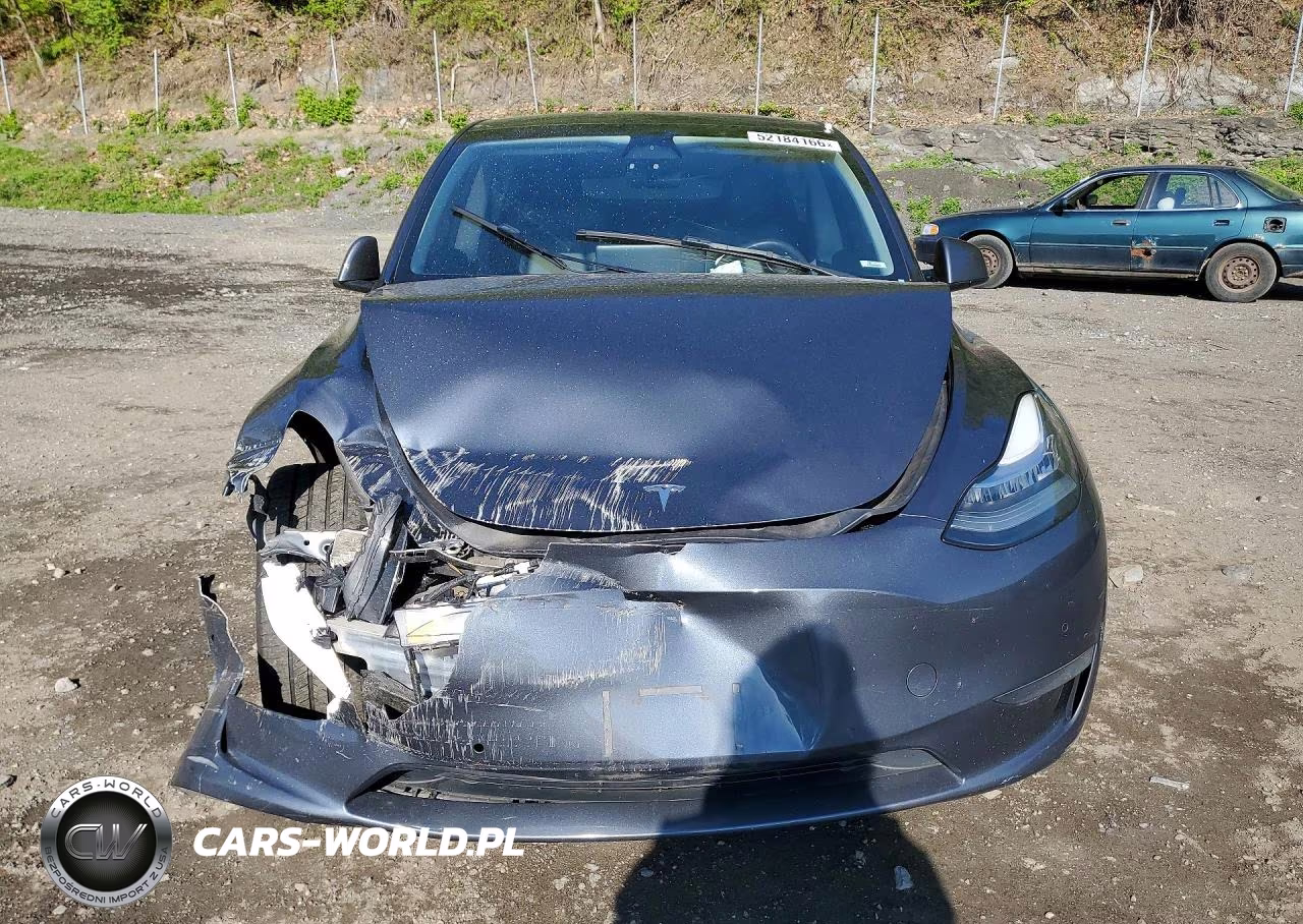 2022 Tesla Model Y VIN:7SAYGDEE3NA013523 - 5
