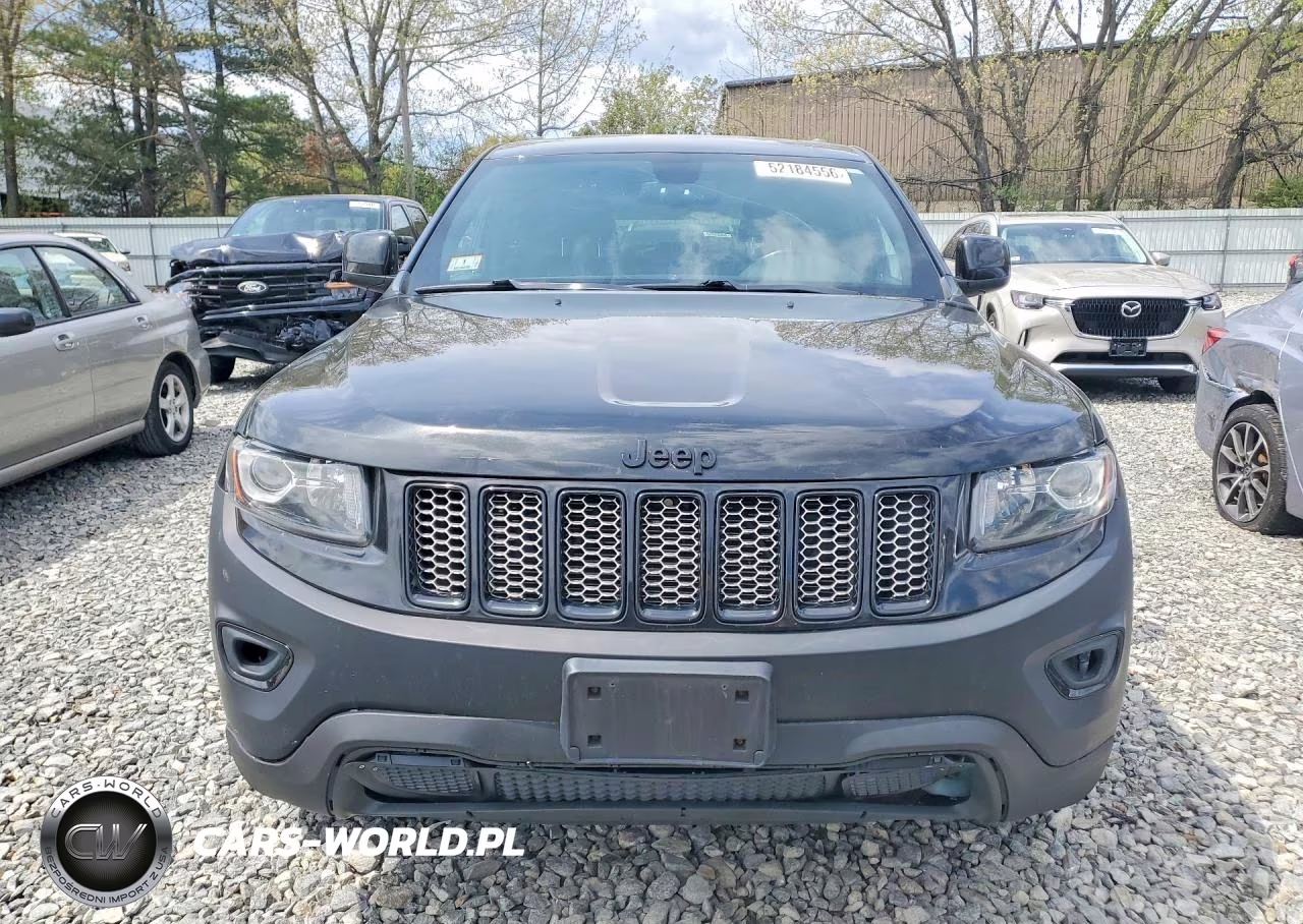 2014 Jeep Grand Cherokee Laredo VIN:1C4RJFAG9EC547129 - 5