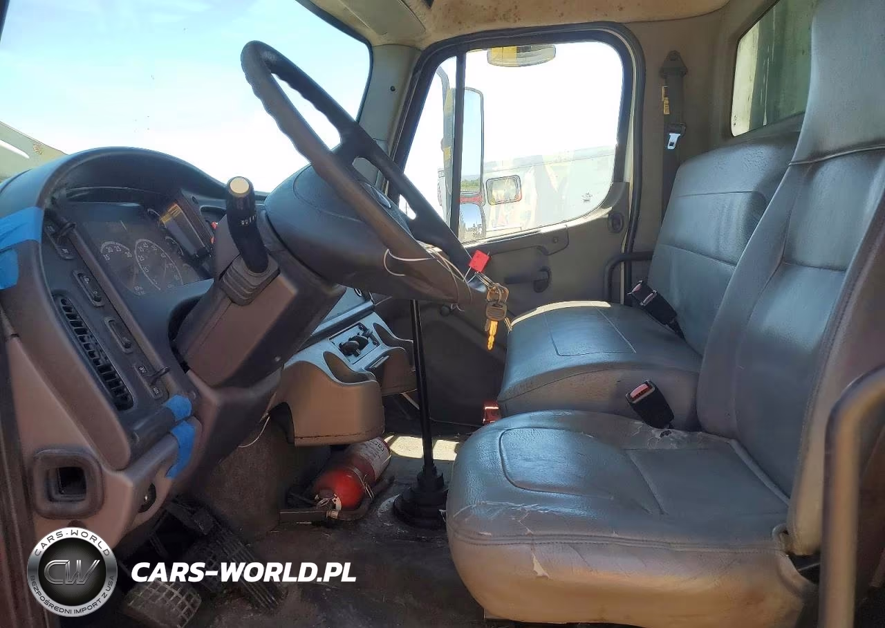 2008 Freightliner Business Class M2 Refrigerated Box Truck VIN:1FVACXDT08DZ95820 - 7