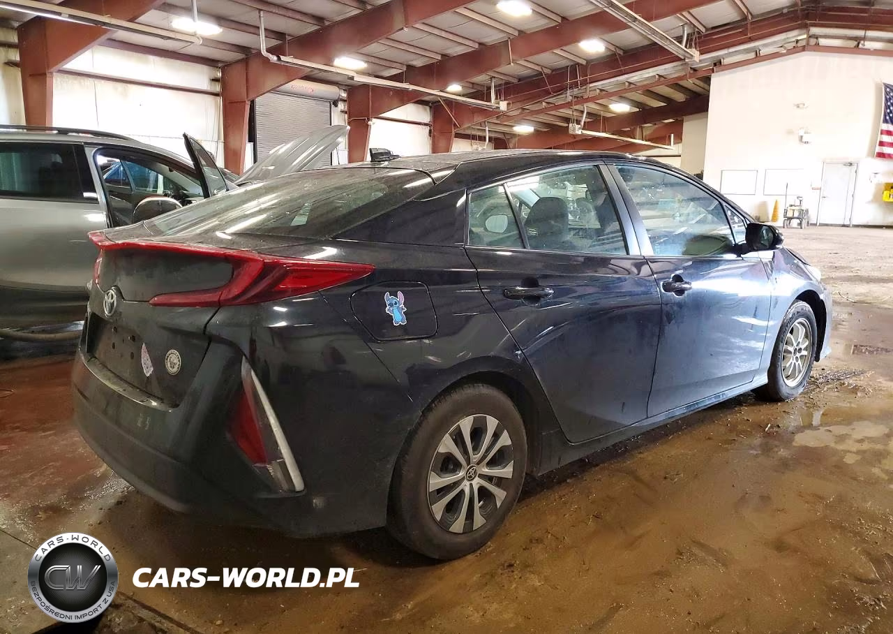2021 Toyota Prius Prime Le VIN:JTDKAMFP0M3189965 - 3